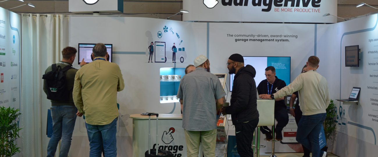 Garage Hive to highlight AI tools, service plans and training