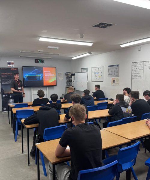 Warrington College students benefit from OSRAM training